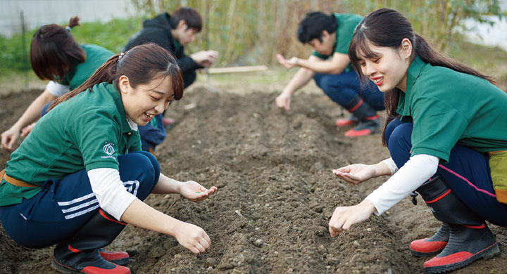 食材づくりを学ぶ